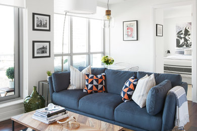 Trendy family room photo in Toronto