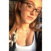 Mika Botkins foto