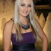Olesya Mysins foto