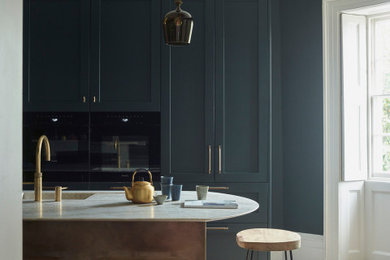 Inspiration for a contemporary kitchen in London.