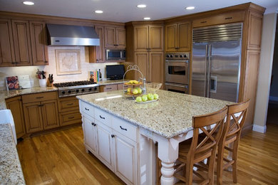Kitchen photo in San Francisco