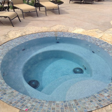 Lodi perimeter overflow pool