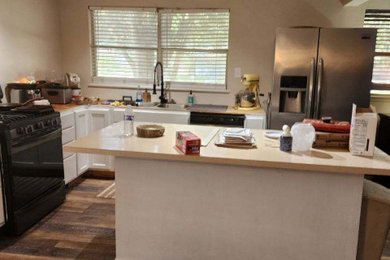 Example of a kitchen design in Houston