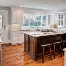Kitchen cabinet