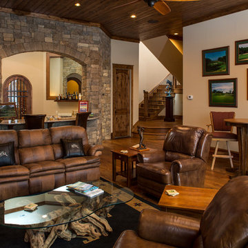 The Definitive Peninsula Lake Lot Home – in The Vineyards