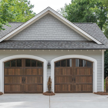 Detached Garage