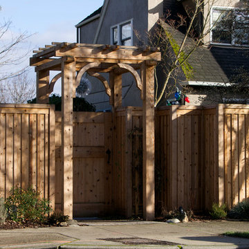 Portage Bay Craftsman Fencing & Gates