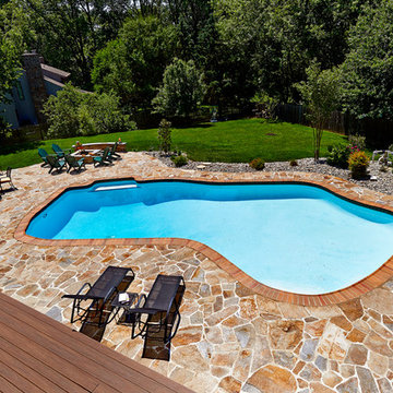 Wet-Laid Irregular Flagstone Pool Patio