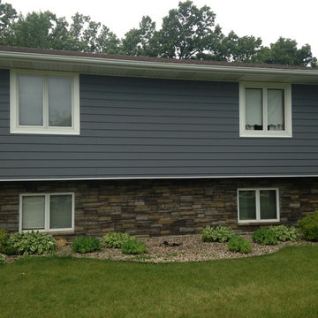 1960’s Ranch Style Home Receives an Update with New American Classic Cedartouch