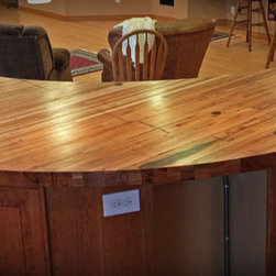 Basement wet bar - Indoor Pub And Bistro Tables