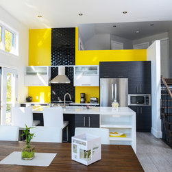 Kitchens/Cuisines - Kitchen Cabinetry