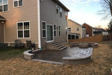 Paver patio and fire pit.