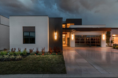 Inspiration for a modern exterior in Boise.
