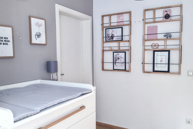 Modernes Babyzimmer in Sonstige