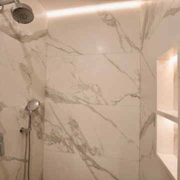Lit Shower Niche in Marble-Look Porcelain