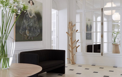 Paris Houzz: Elegance Meets Period Features in a French Apartment