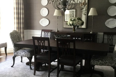Inspiration for a timeless dining room remodel in Las Vegas