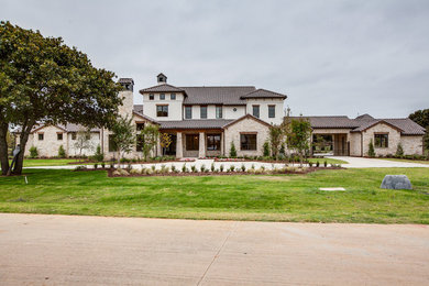 Country Estate on Large Lot