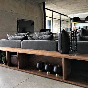 House The Hills - Full Design, Interior & Implementation