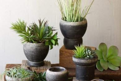 White or Black Round Clay Planters with Base, Set of 6