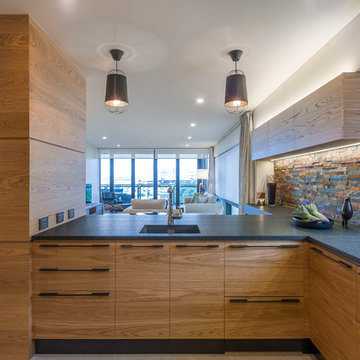 Customs Street Apartment