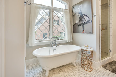 Bathroom - traditional bathroom idea in Birmingham