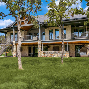 Contemporary lake house-Chico,Texas