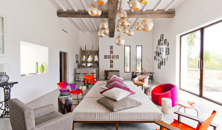 Spanish Houzz: A Holiday Home in Ibiza Plays Host to a Flurry of Guests