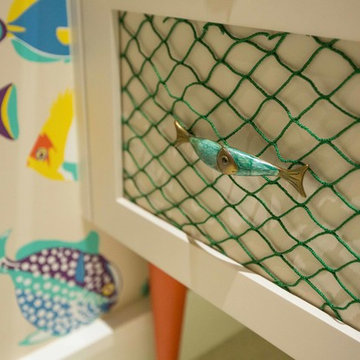 Fort Lauderdale Home - Fish-themed Bathroom