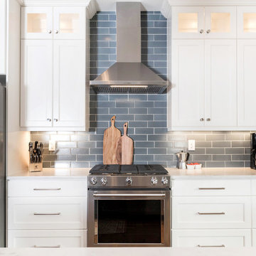 Contemporary and Colorful Kitchen