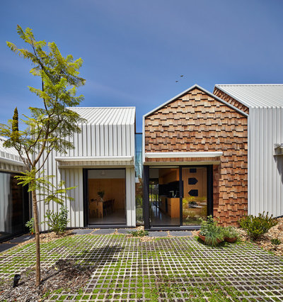 Современный Фасад дома by Austin Maynard Architects