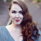 Danielle Palomares's photo