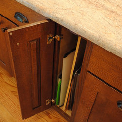 Quartersawn Oak Kitchen - Kitchen Cabinetry