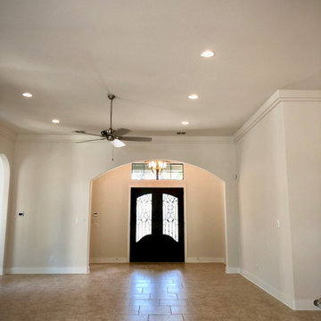 Transitional: 4,288 ft²/4 BR/3.5 BA/1 ST home