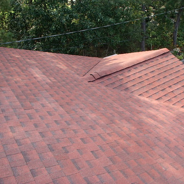 Patriot Red Shingle Roof