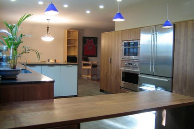 Inspiration for a contemporary kitchen remodel in San Francisco