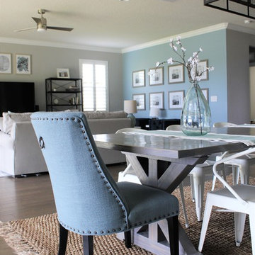 Contemporary Great Room - St. John's County