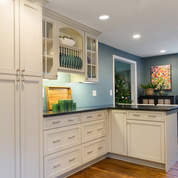 Boxborough Transitional Contemporary Kitchen