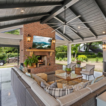 Outdoor Patio / kitchen