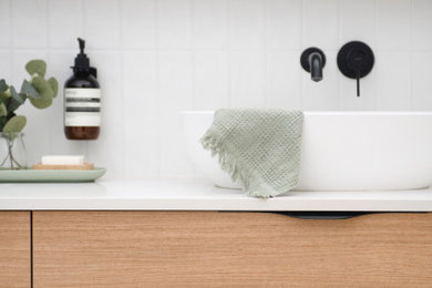 Contemporary bathroom in Sydney.