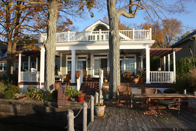 Traditional exterior home idea in Columbus