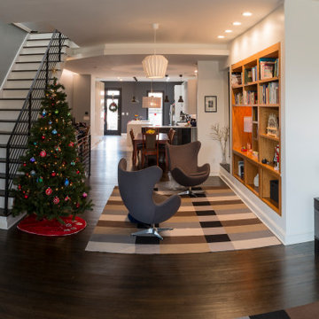 718 Oakley