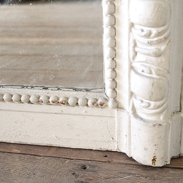 20th Century Antique Painted Wood and Gesso Cameo Mirror with Roses