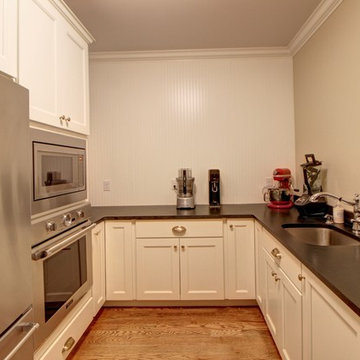Farmhouse Home Pantry - Krameria St.
