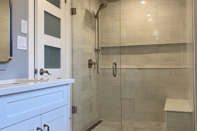 Bathroom - country bathroom idea in Toronto