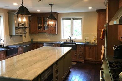 Inspiration for a timeless kitchen remodel in Philadelphia