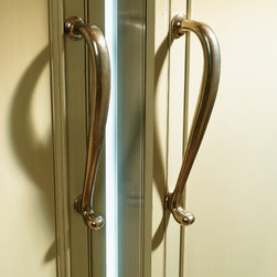 Cabinet Hardware - Products