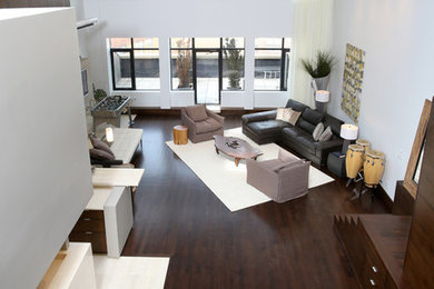 Minimalist living room photo in Boston