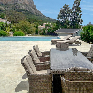 Marfil Pool Colour