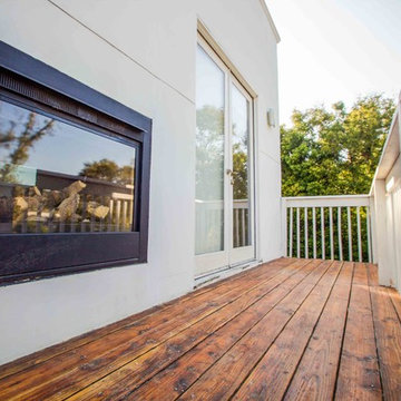 Wood Deck Refinishing